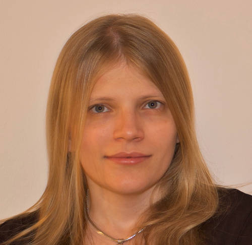 MIT ULTRASCHALL IN DER KUNSTSTOFFERZEUGUNG