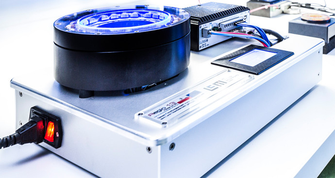 The bearingless torque motor