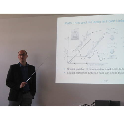 ERHÖHTE LEBENSDAUER IN KOOPERATIVEN DRAHTLOSEN NETZWERKEN