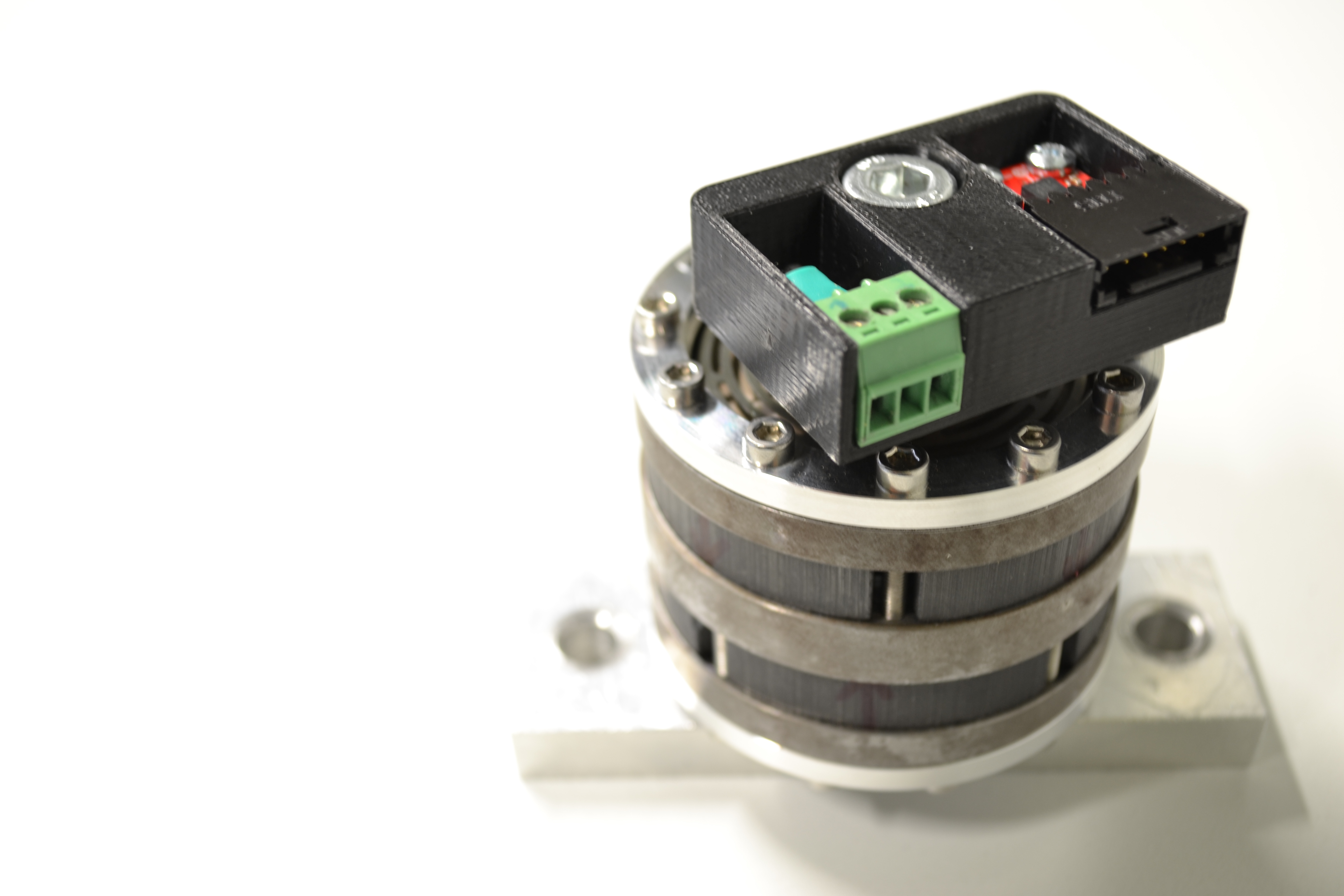 Aktiver Schwingungsdämpfer